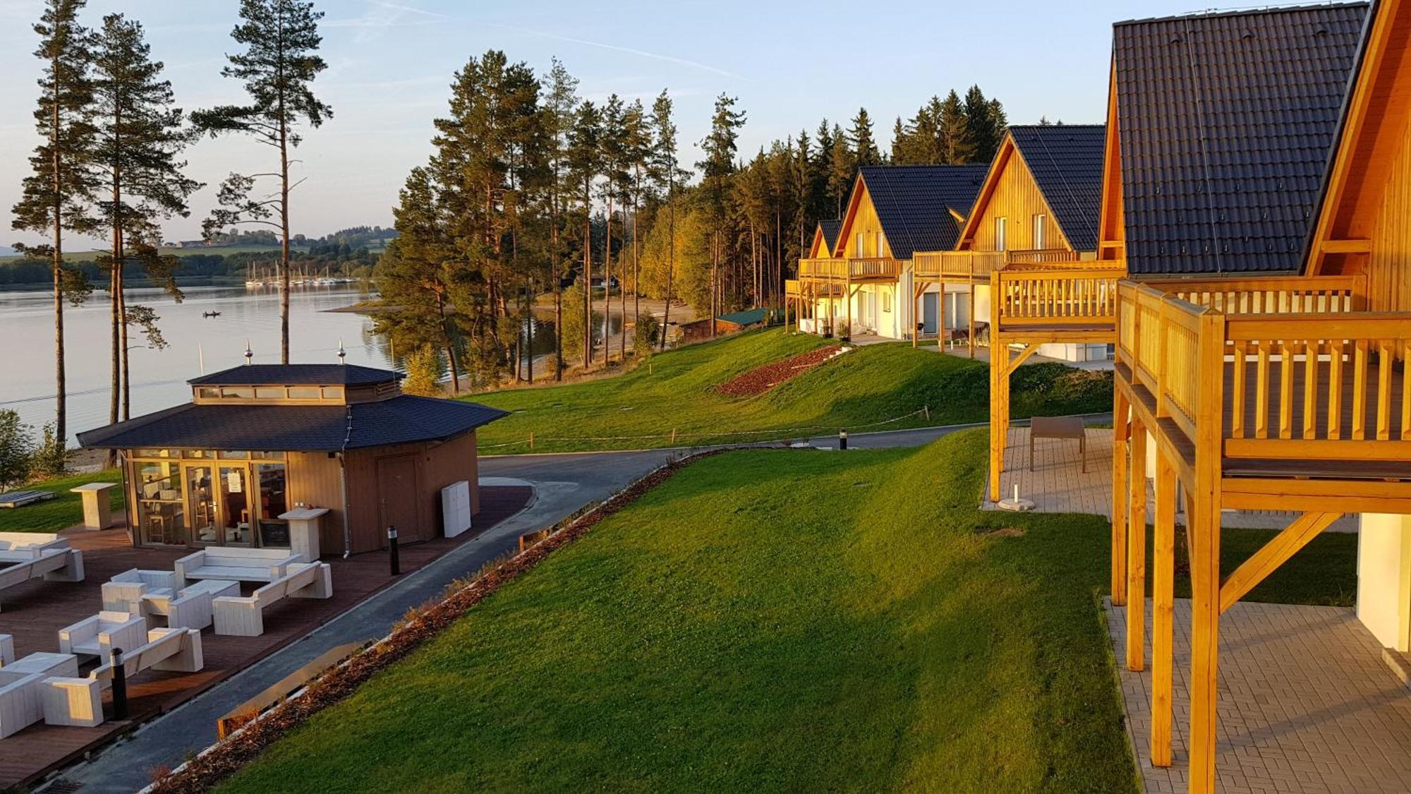 Lakeside Village - Vetrnik Frymburk Eksteriør billede